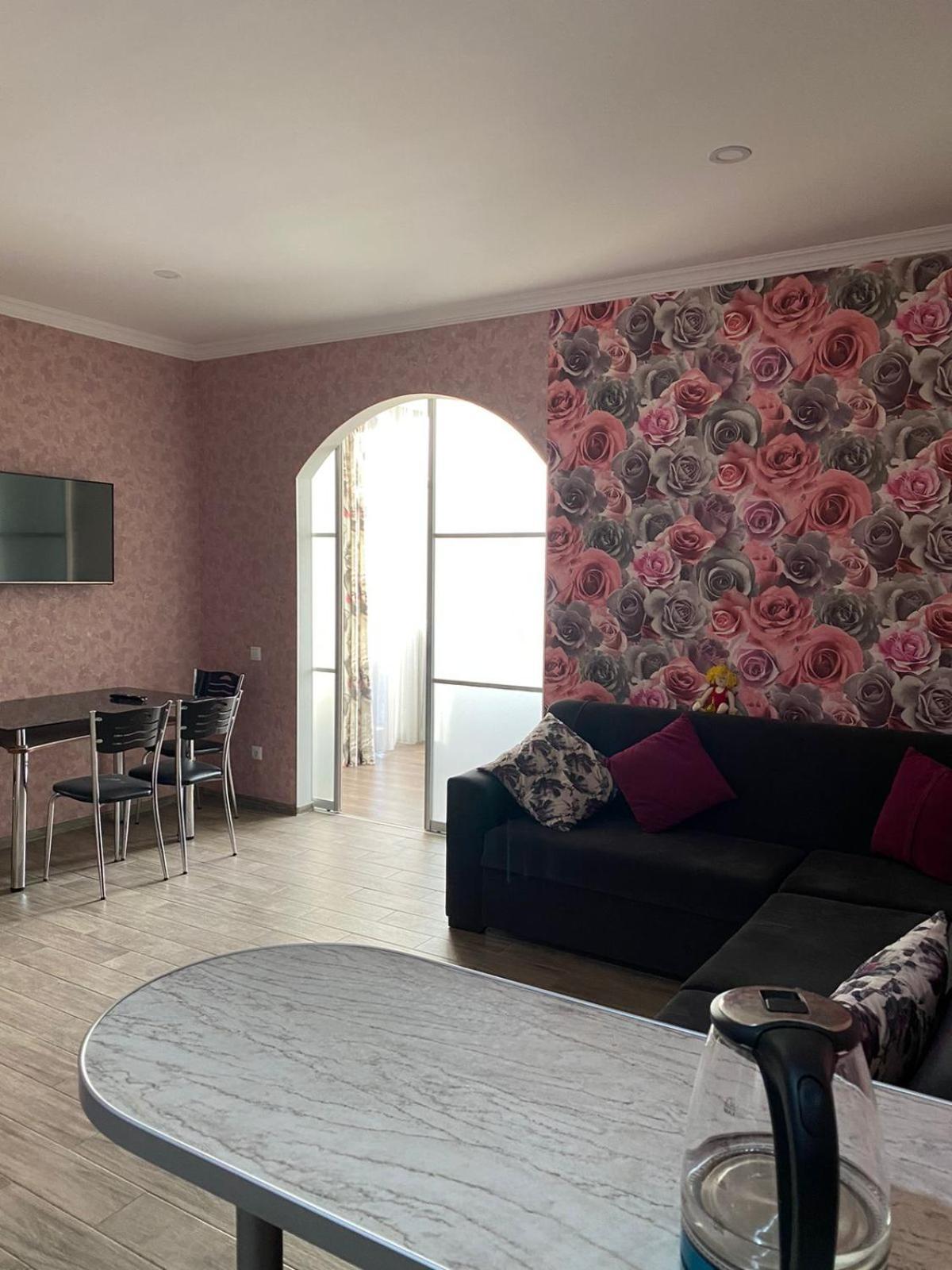 Mindia'S Two Bedroom Apartment Batumi Esterno foto