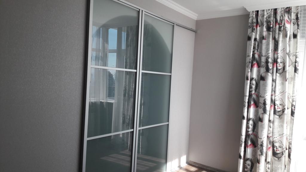 Mindia'S Two Bedroom Apartment Batumi Esterno foto