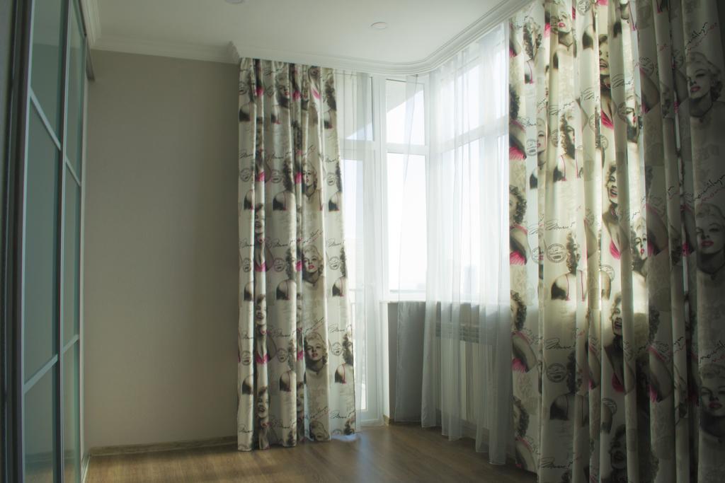 Mindia'S Two Bedroom Apartment Batumi Esterno foto